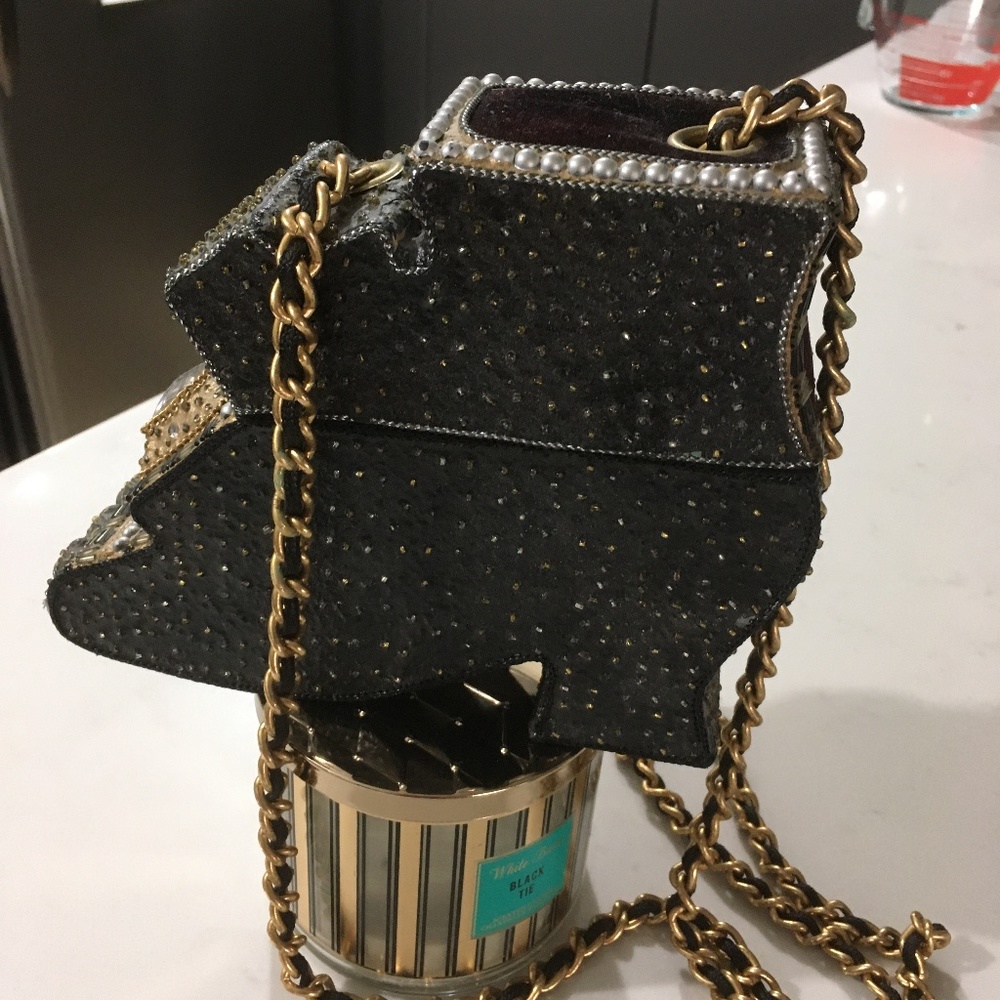 Bizarre Purse - Picture 2 of 3